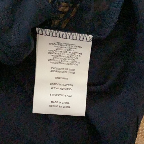 Taylor & Sage Blouse NWT Size S - Picture 6 of 6